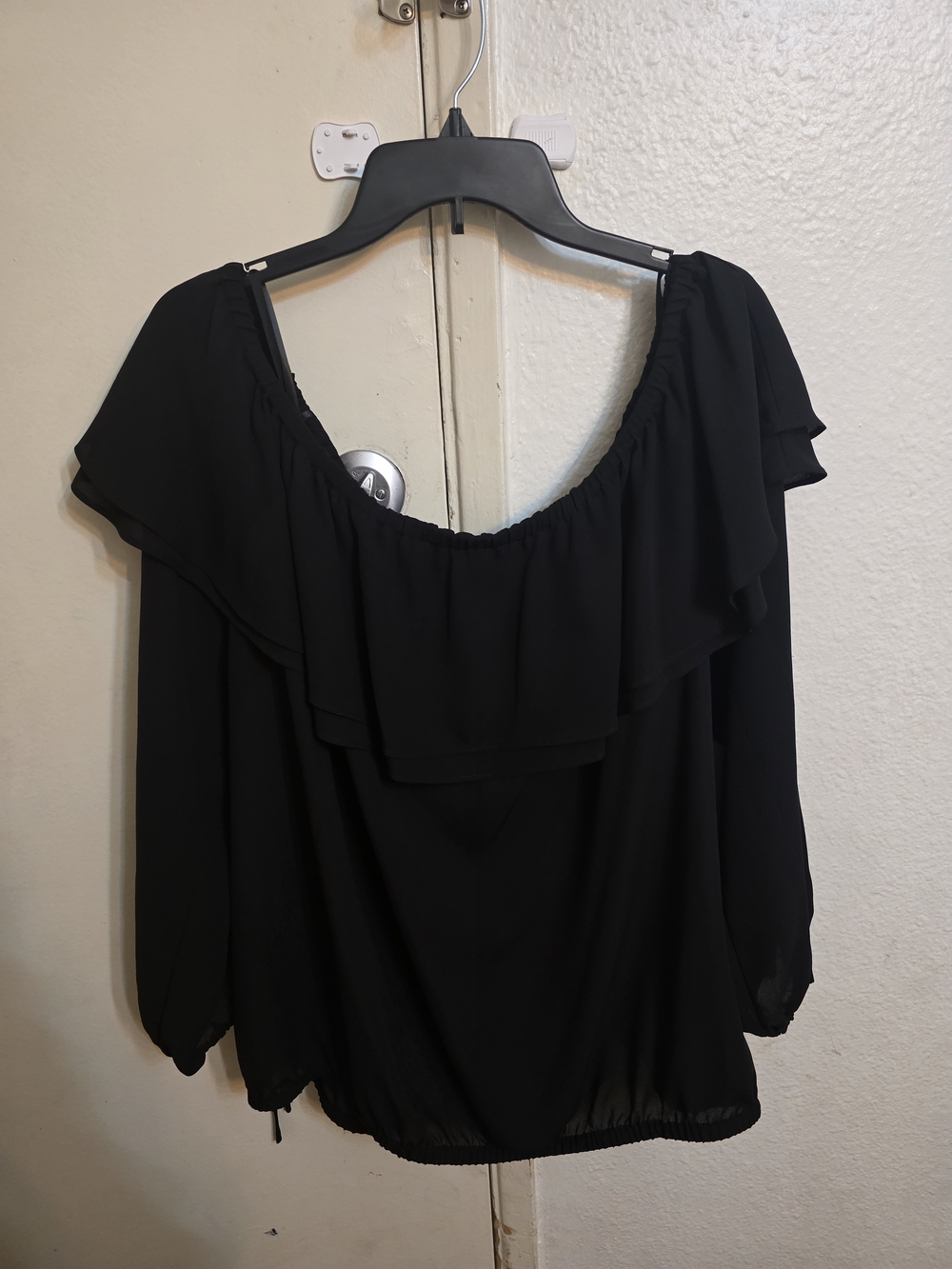 MICHAEL Michael Kors Black Off-the-Shoulder Ruffle Top
